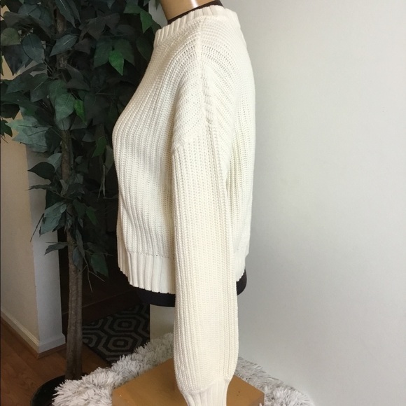 POPSUGAR XL crewneck crop cut long sleeve sweater color is called prist… - Picture 7 of 9